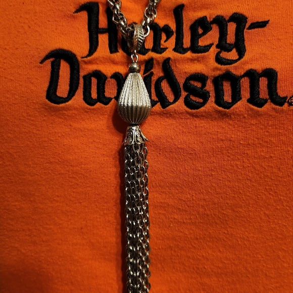 18.5 Inch Thick Silver Tone Tassel Necklace Beautiful - Picture 2 of 4